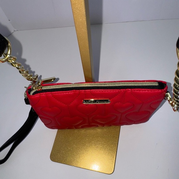 Betsey Johnson crossbody purse and/or clutch with removable strap. - Picture 5 of 12